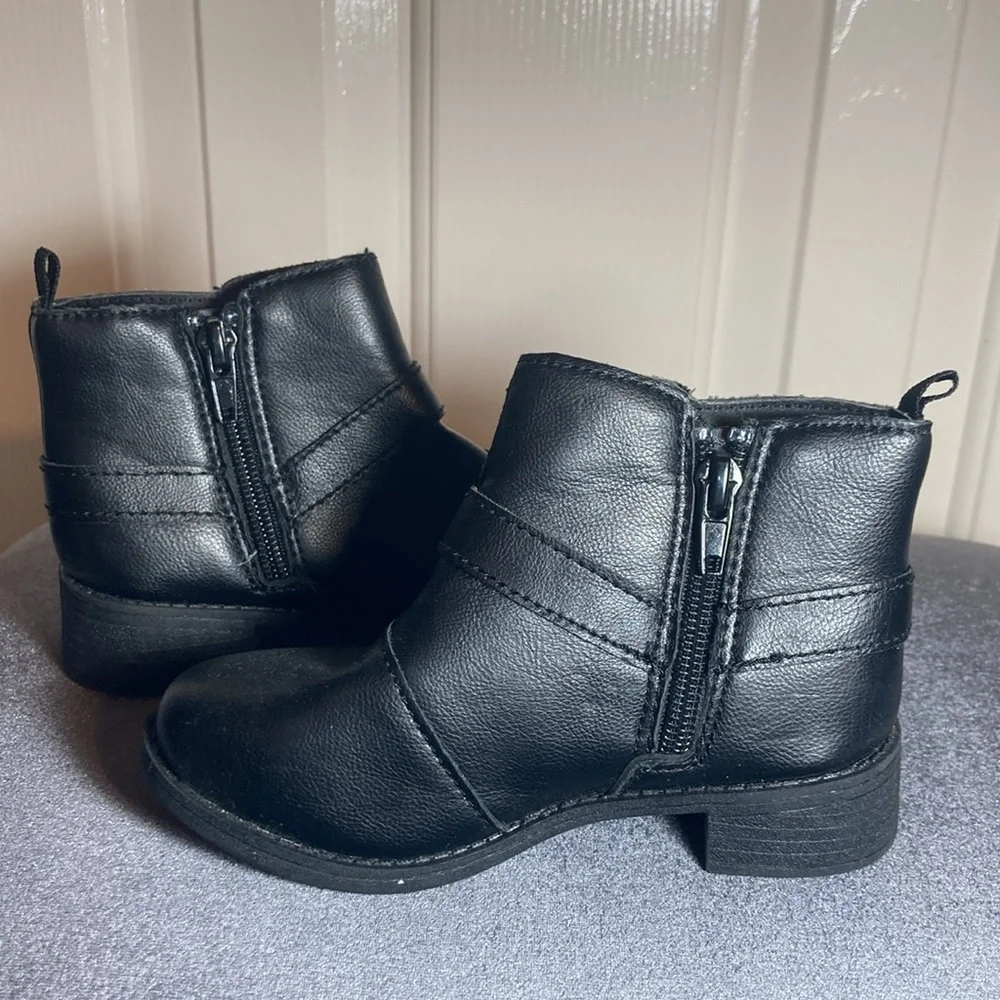 OshKosh Black Ankle Boots Kids
